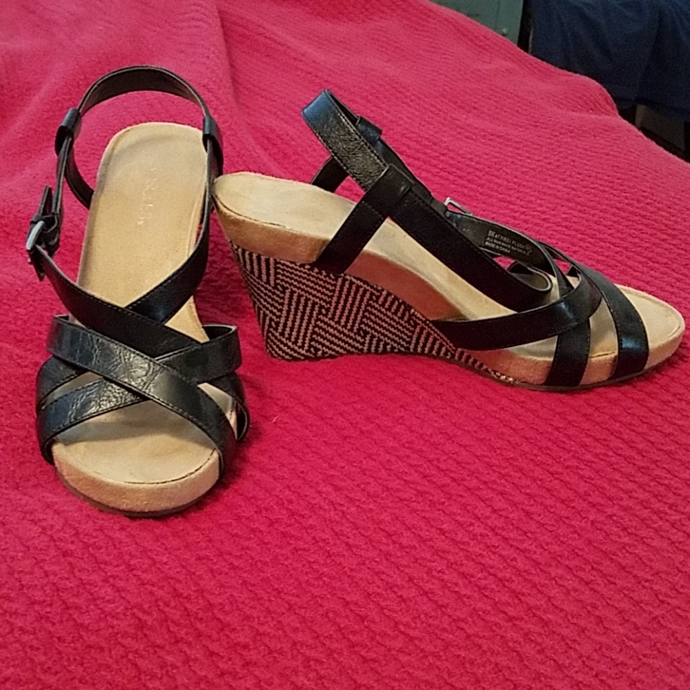 Aerosoles wedges 9W